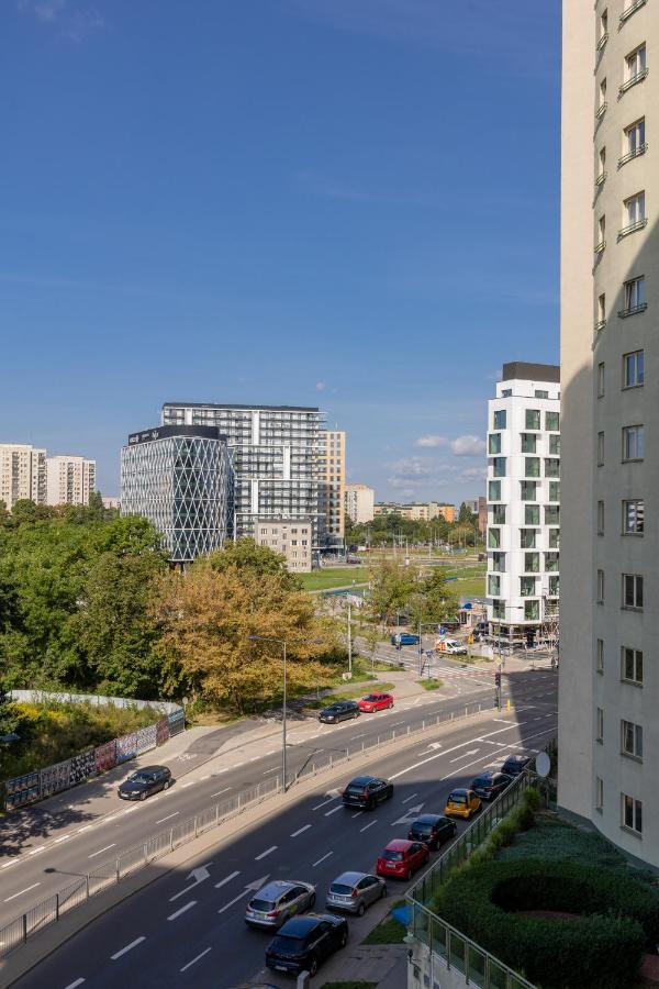 Metro Wilanowska Apartment With Parking By Noclegi Renters Varsóvia Exterior foto